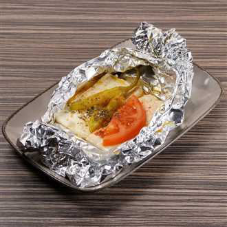 Feta in Alufolie gegrillt